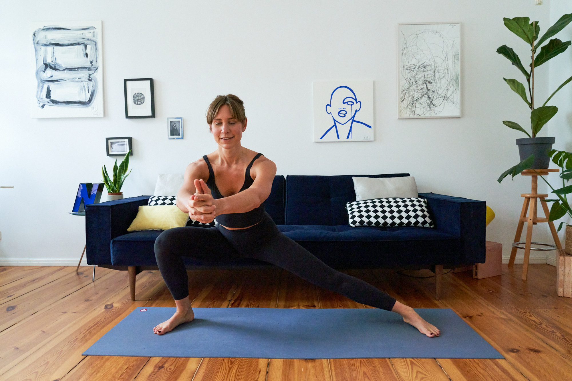 Nicolette vom STRONG Fitness Coaching - dem Online Fitness Coaching für Business Frauen ab 40