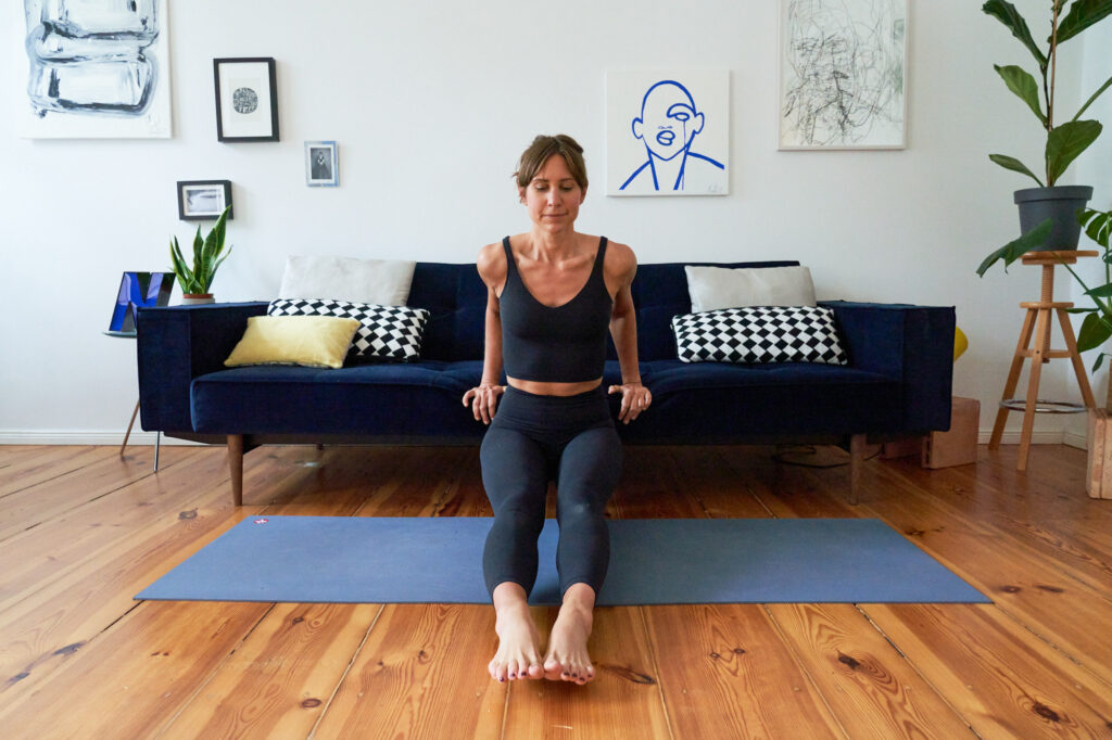 Nicolette vom STRONG Fitness Coaching - dem Online Fitness Coaching für Business Frauen ab 40