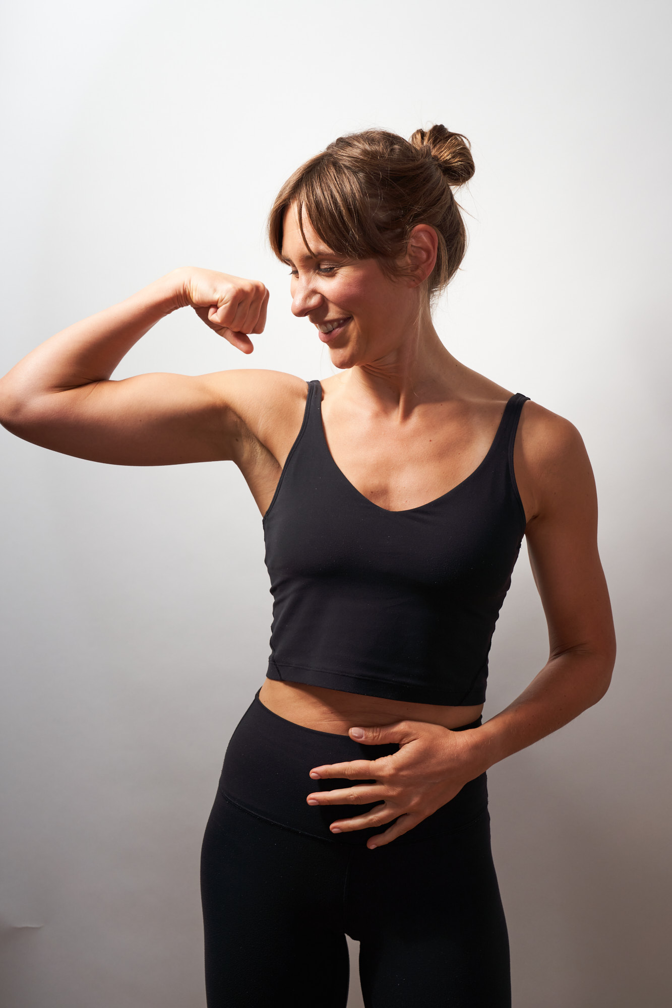 Nicolette vom STRONG Fitness Coaching - dem Online Fitness Coaching für Business Frauen ab 40